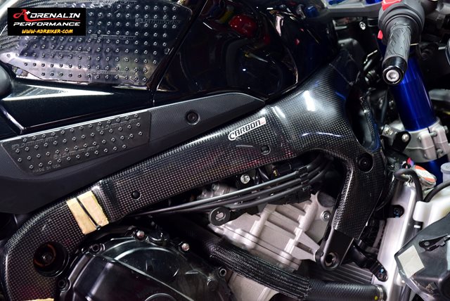 Carbon2Race คาร์บอนครอบเฟรม สำหรับ GSXR1000 2017+