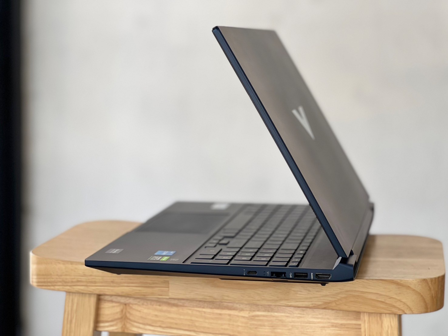 HP VICTUS 15-FA0154TX (PERFORMANCE BLUE)