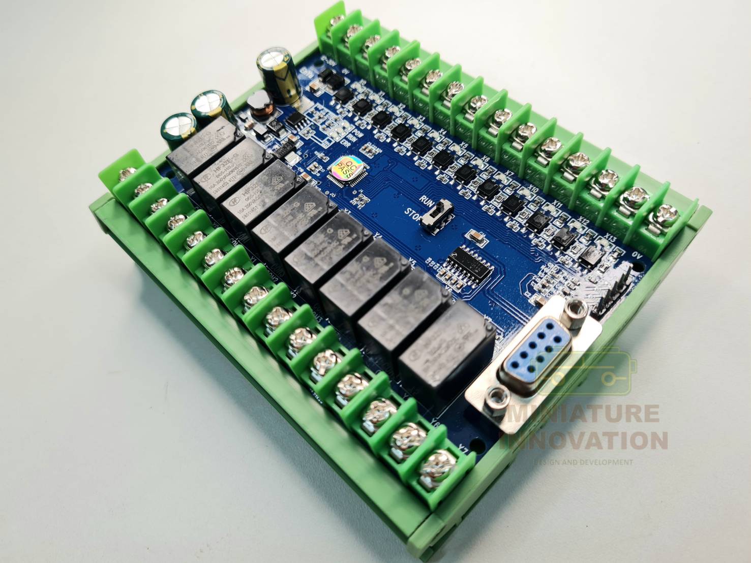 PLC FX2N - 20MR บอร์ดควบคุมการตั้งโปรแกรมใช้ในงานอุตสาหกรรม พร้อมฐานยึดราง