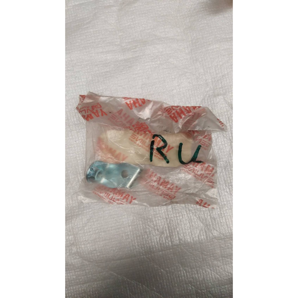 ขายึดบนซ้าย สำหรับรุ่น TZR อะไหล่แท้ YAMAHA 3RR-F833H-00