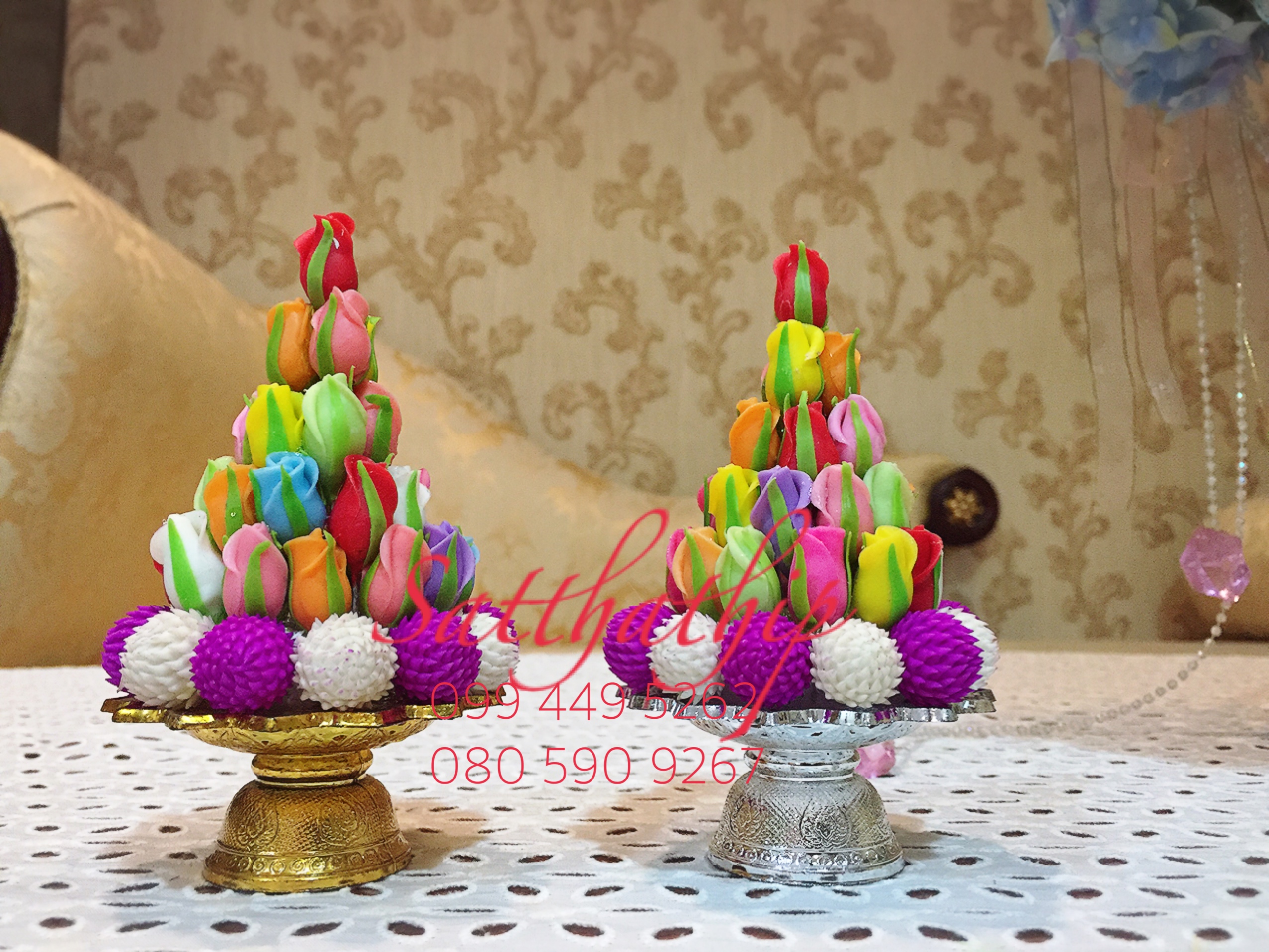 พานพุ่มดอกกุหลาบผสมดอกบานไม่รู้โรย ประดิษฐ์จากดิน [3 นิ้ว 650 บาท/คู่]