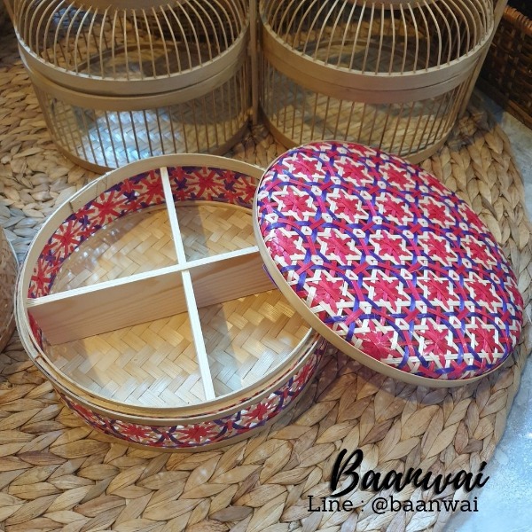 กล่องชะลอม ลายพิกุล ทรงกลม ขนาด 10 นิ้ว