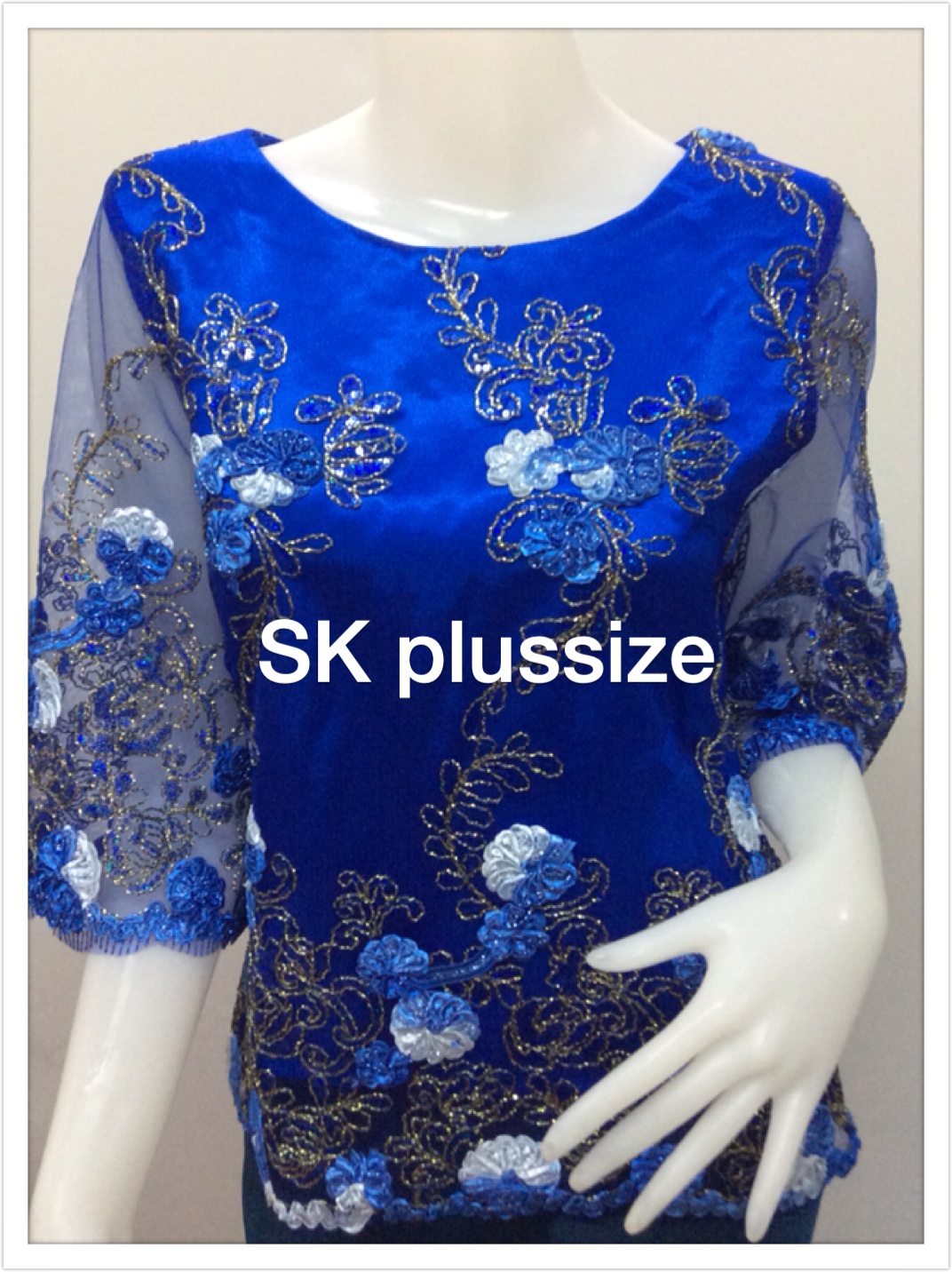 เสื้อลูกไม้บุหงา คอปาด แขน 3 ส่วน สีน้ำเงิน รอบอก 36 นิ้ว