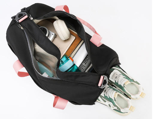 กระเป๋าใส่เสื้อผ้า,กระเป๋าถือเดืนทาง