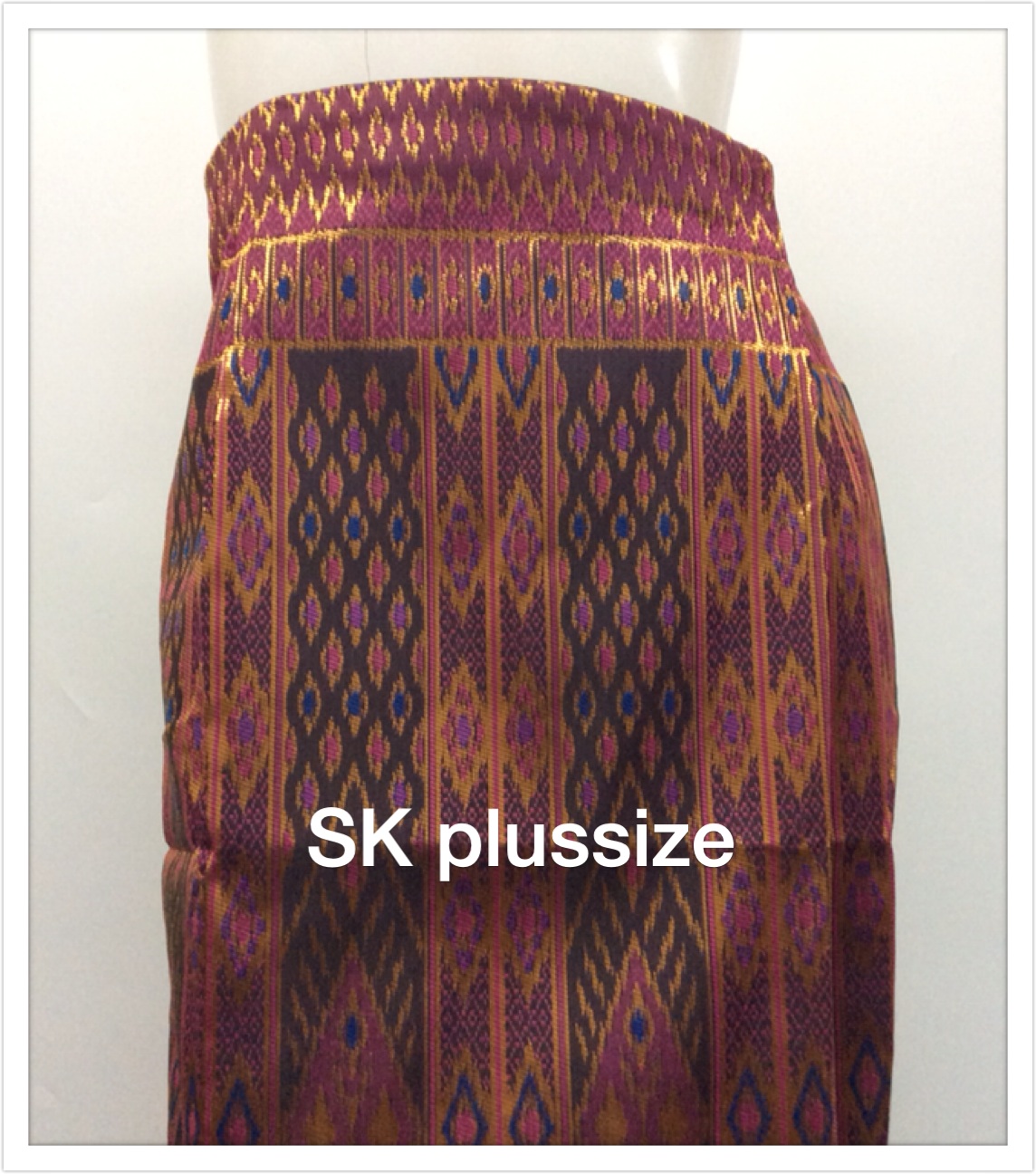 ผ้าถุงสำเร็จ สีม่วง-ทอง รอบเอว 34 นิ้ว