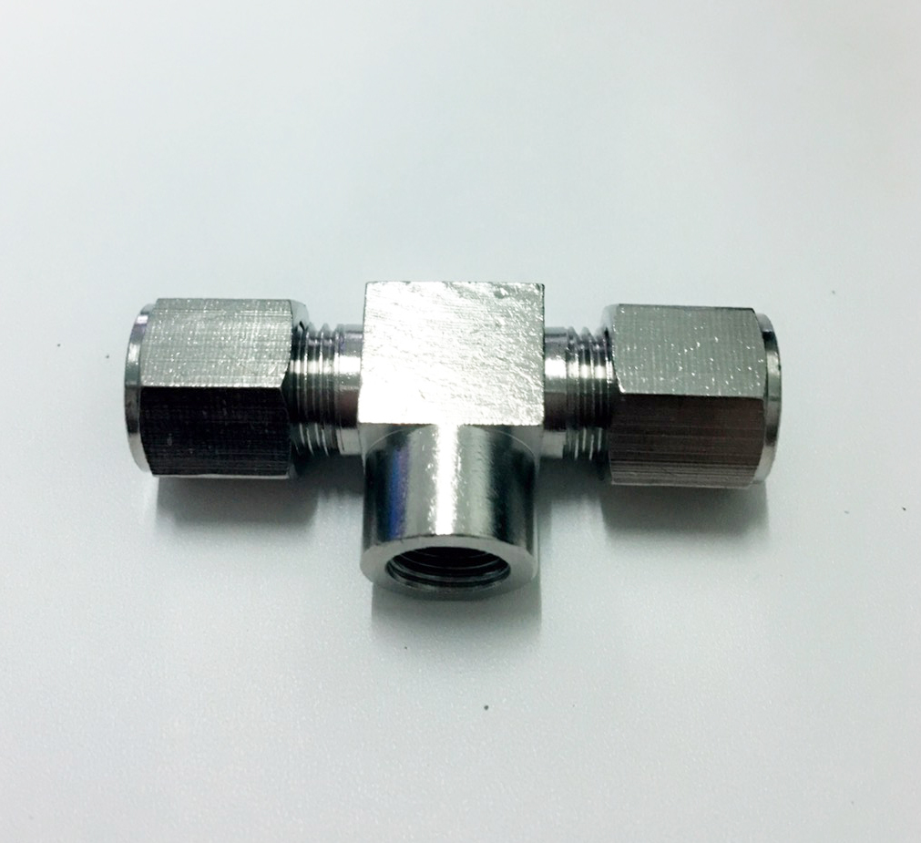 ข้อต่อตรงแบบหมุนล๊อค 1/4"ตรงกลางเกลียว1/8"(แรงดันสูง)