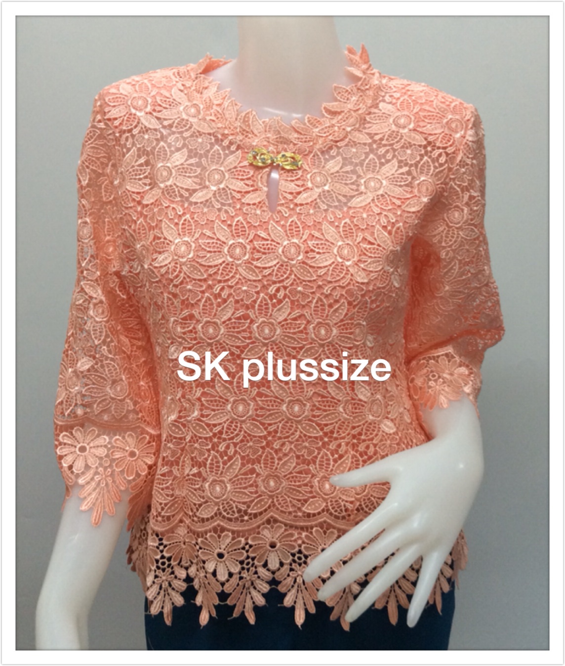 เสื้อลูกไม้คอจีน สีส้ม รอบอก 38 นิ้ว
