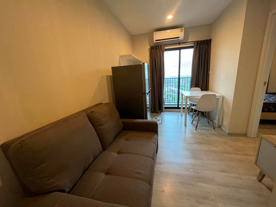 Plum Condo central station Phase1