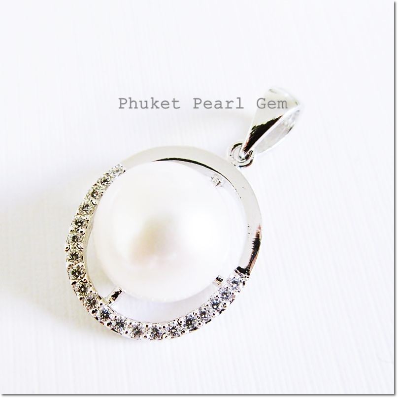 Sterling Silver White Pearl Half Plain Pendant by Phuket Pearl Gem