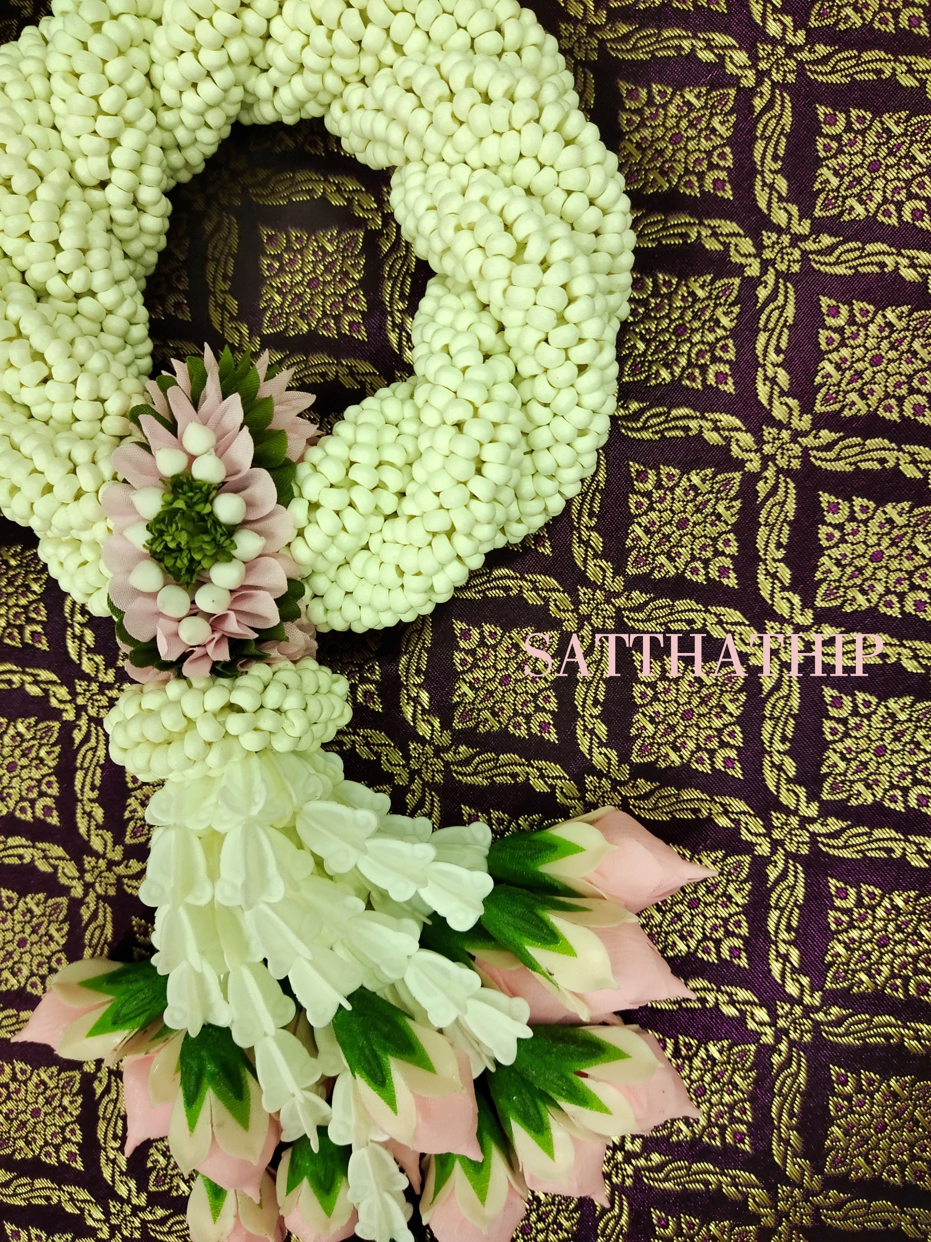 พวงมาลัยดอกรัก - พวงมาลัยดอกรักเกลียว - พวงมาลัยดอกรักเกลียวประดิษฐ์