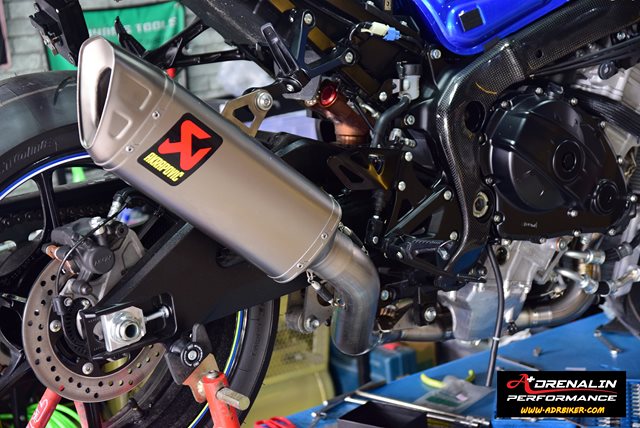 ท่อ Akrapovic Full Evo titanium สำหรับ GSXR1000 2017ขึ้นไป (For Exhibition only)