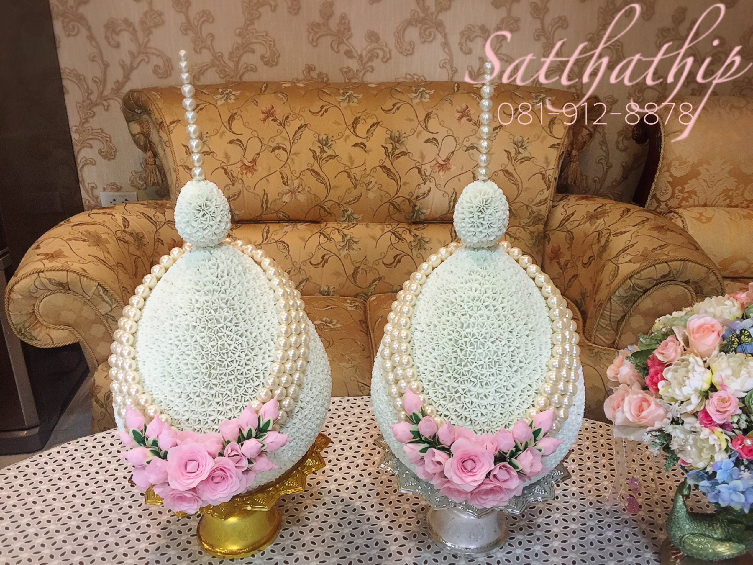 พานพุ่ม - พานพุ่มสักการะ - พานพุ่มดอกรัก - พานพุ่มดอกรักประดิษฐ์ (พลาสติก) - พานพุ่มสีขาว - Panpum