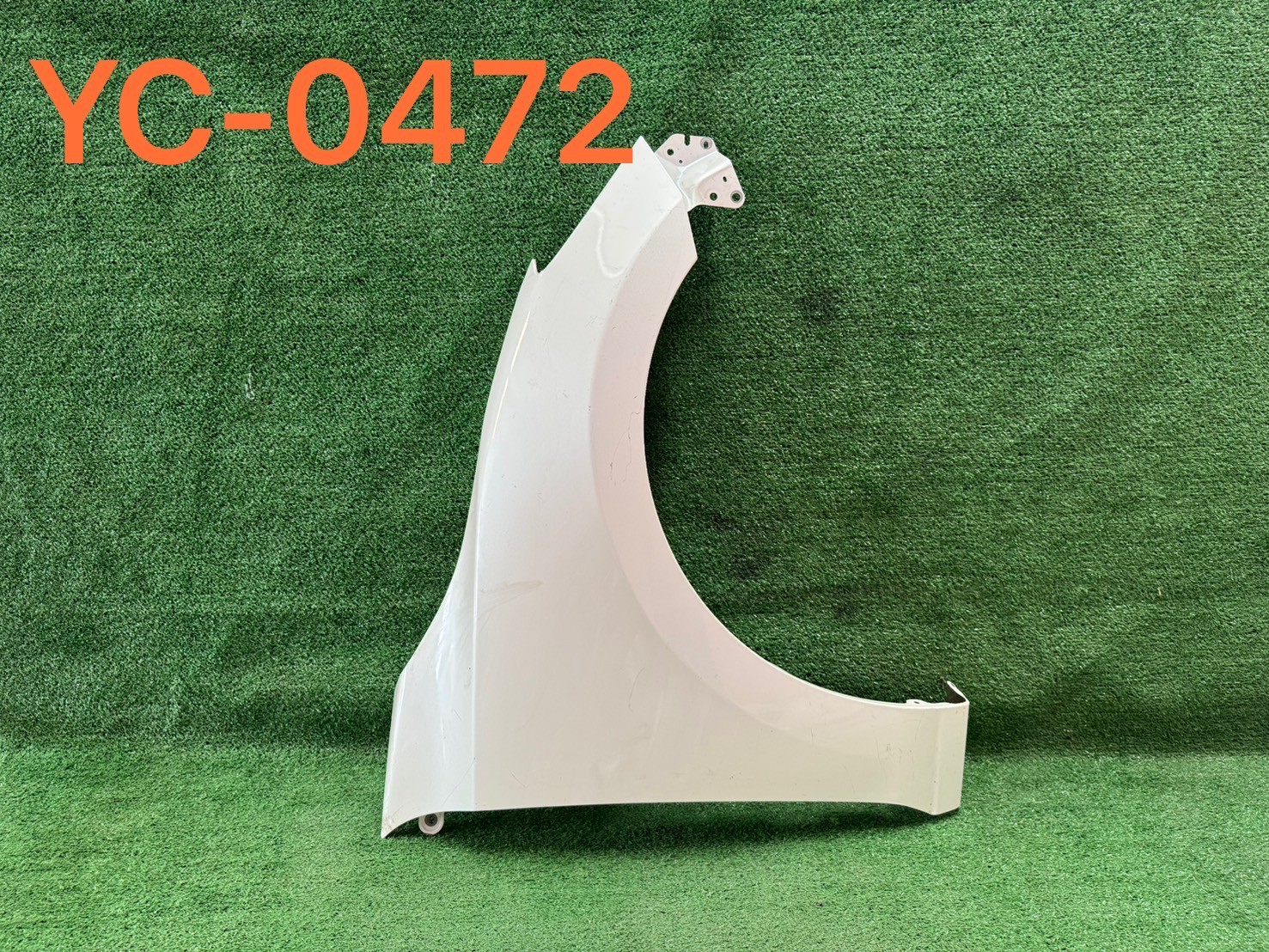 บังโคลนหน้า R Mazda2 2013-17 แท้ถอด