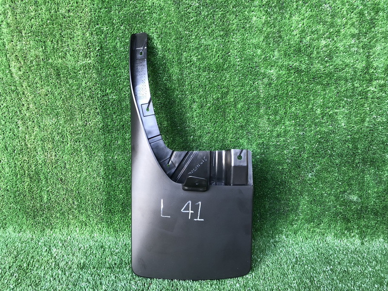 แผ่นกันโคลนรถยนต์