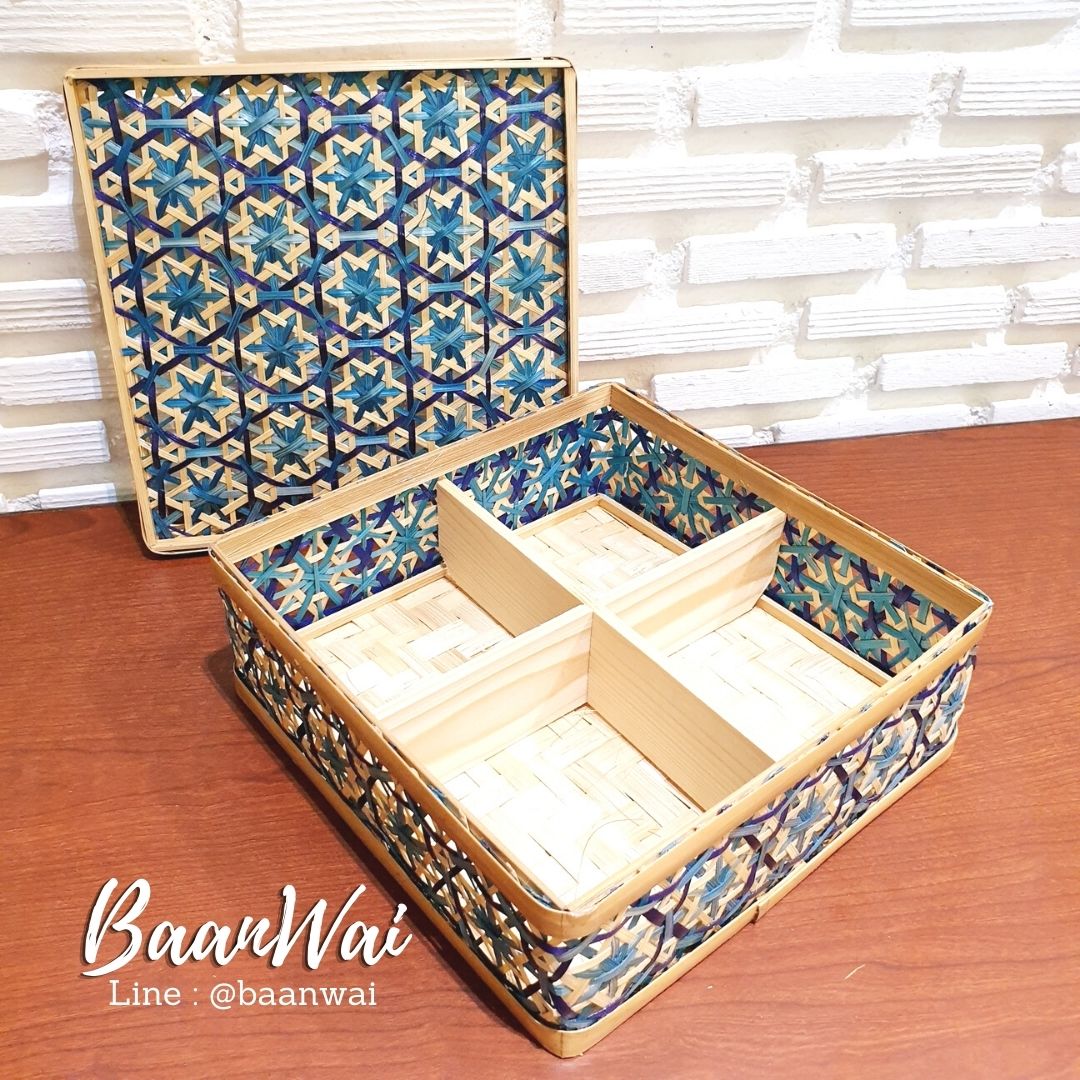 กล่องชะลอม ลายพิกุล ทรงเหลี่ยม ขนาด 10 นิ้ว