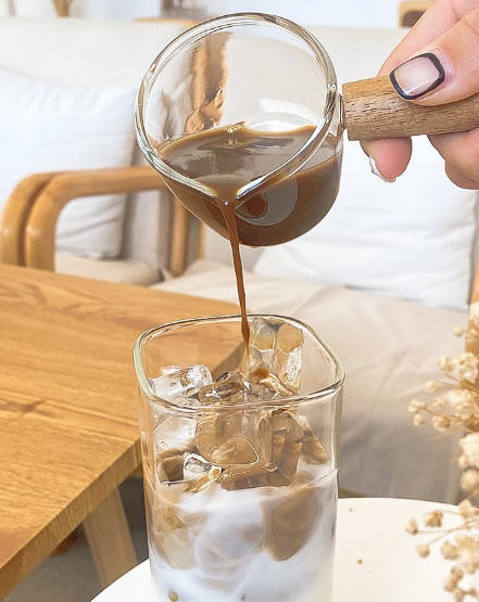 แก้วใส,แก้วกาแฟใสพร้อมหลอด