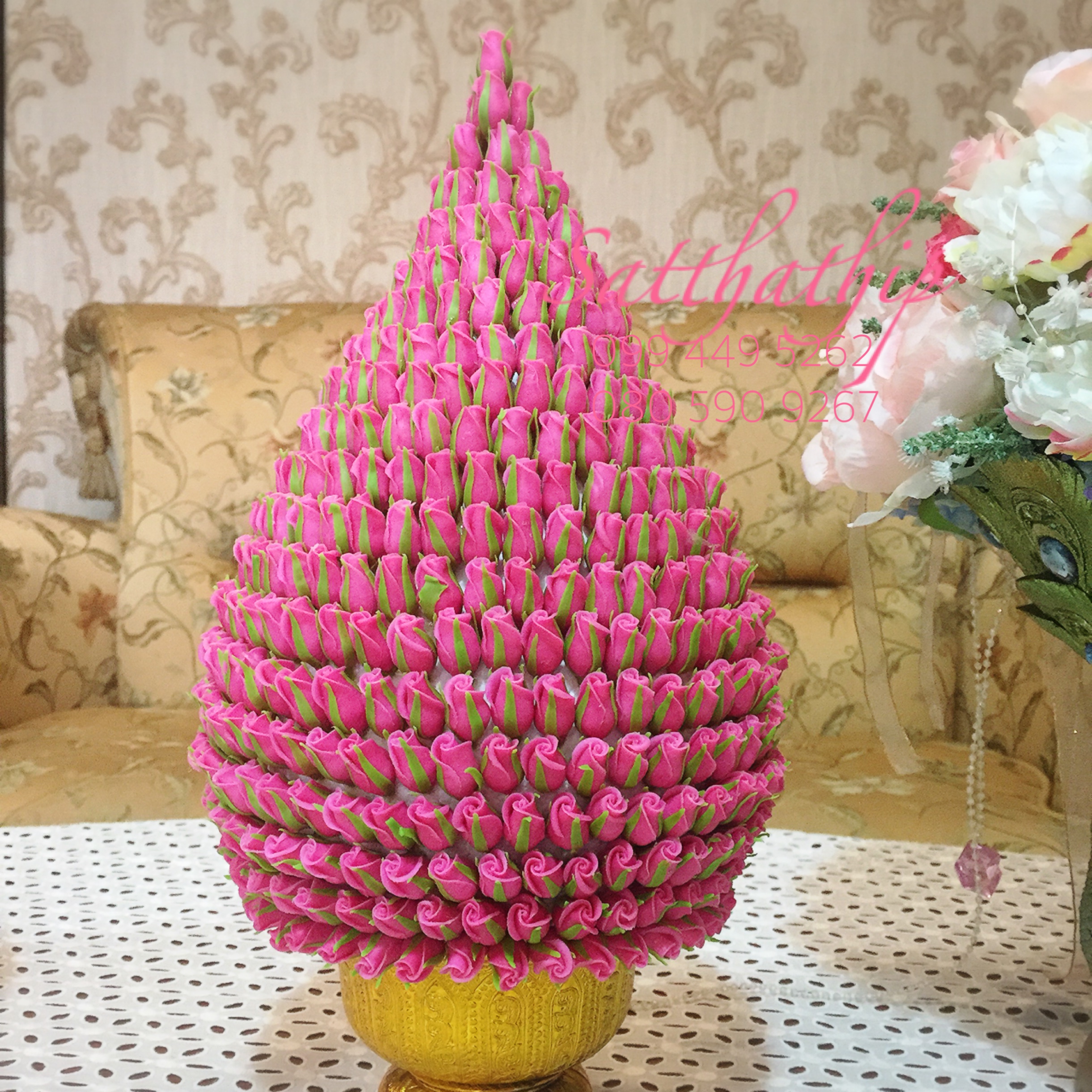 พานพุ่มดอกกุหลาบ ประดิษฐ์จากดิน [7 นิ้ว 3,500 บาท/คู่]