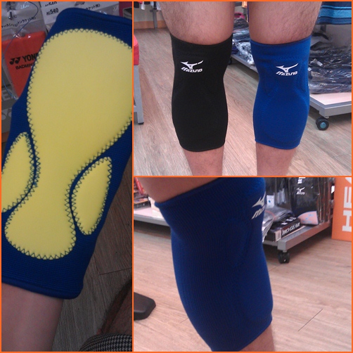 ที่Supportเข่า Mizuno สำหรับเล่นวอลเลย์บอล มีสีน้ำเงินและดำ ขายเป็นข้าง 2YL-26127