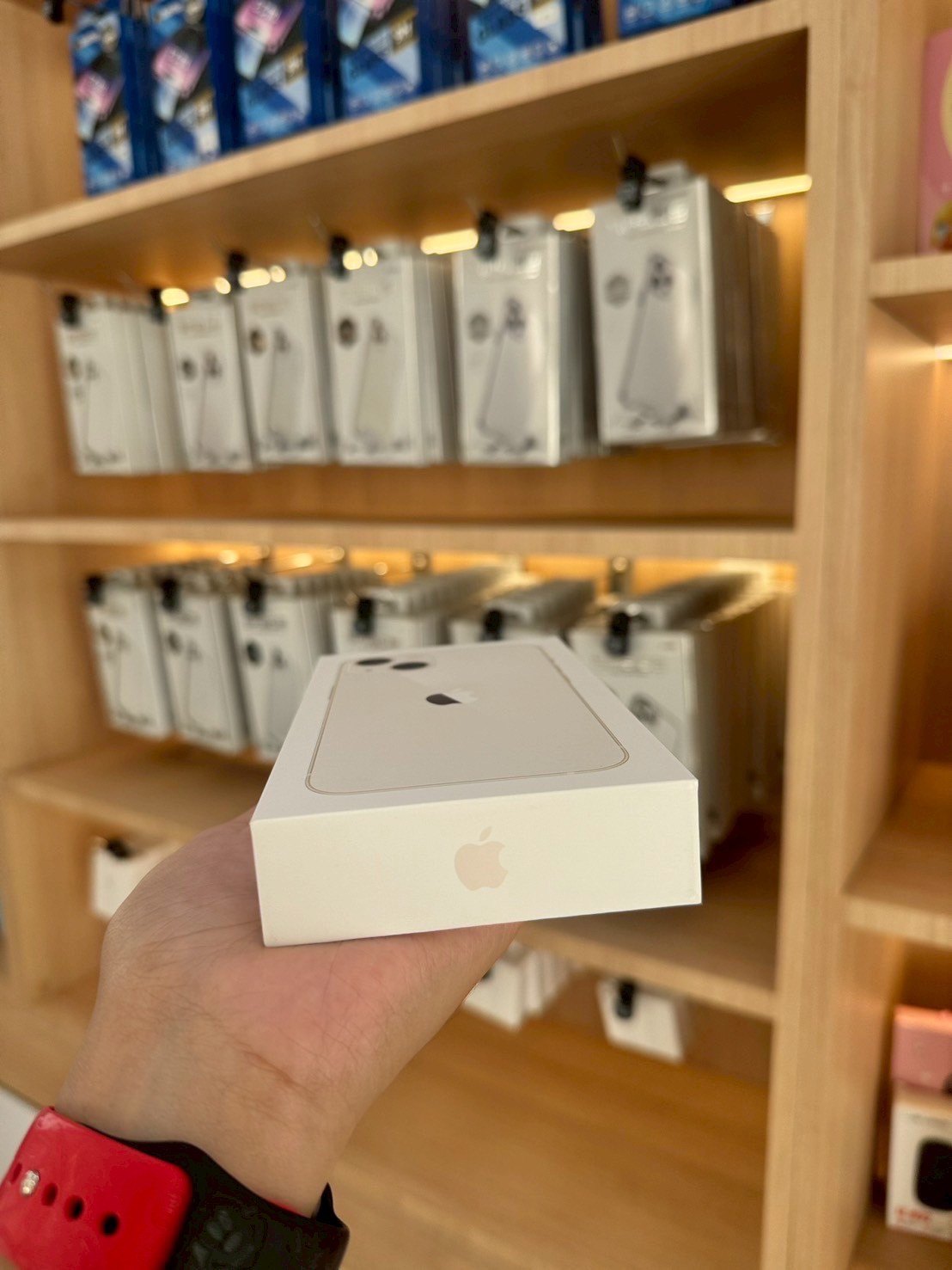 iPhone 13 128GB สี Starlight (มือ1)