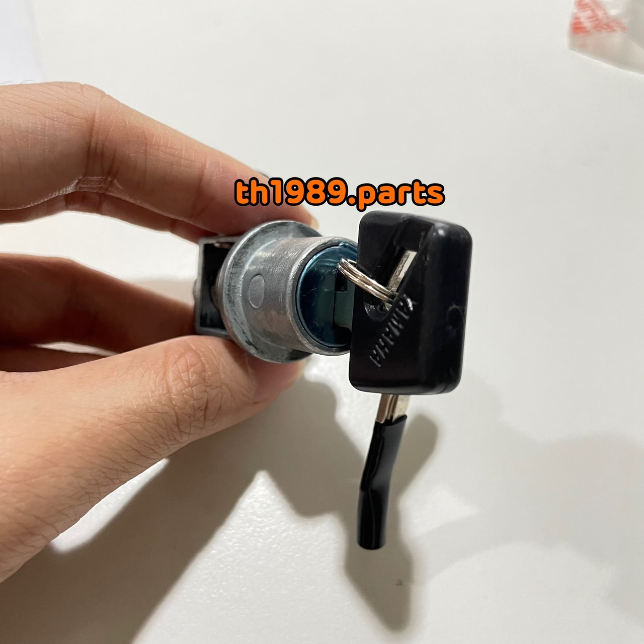 5LN-F4799-00 ชุดกุญแจล็อคเบาะพร้อมลูกกุญแจ CRYPTON-Z , SPARK105 , X-1 , SPARK X , SPARK RX , SPARK Z อะไหล่แท้ YAMAHA