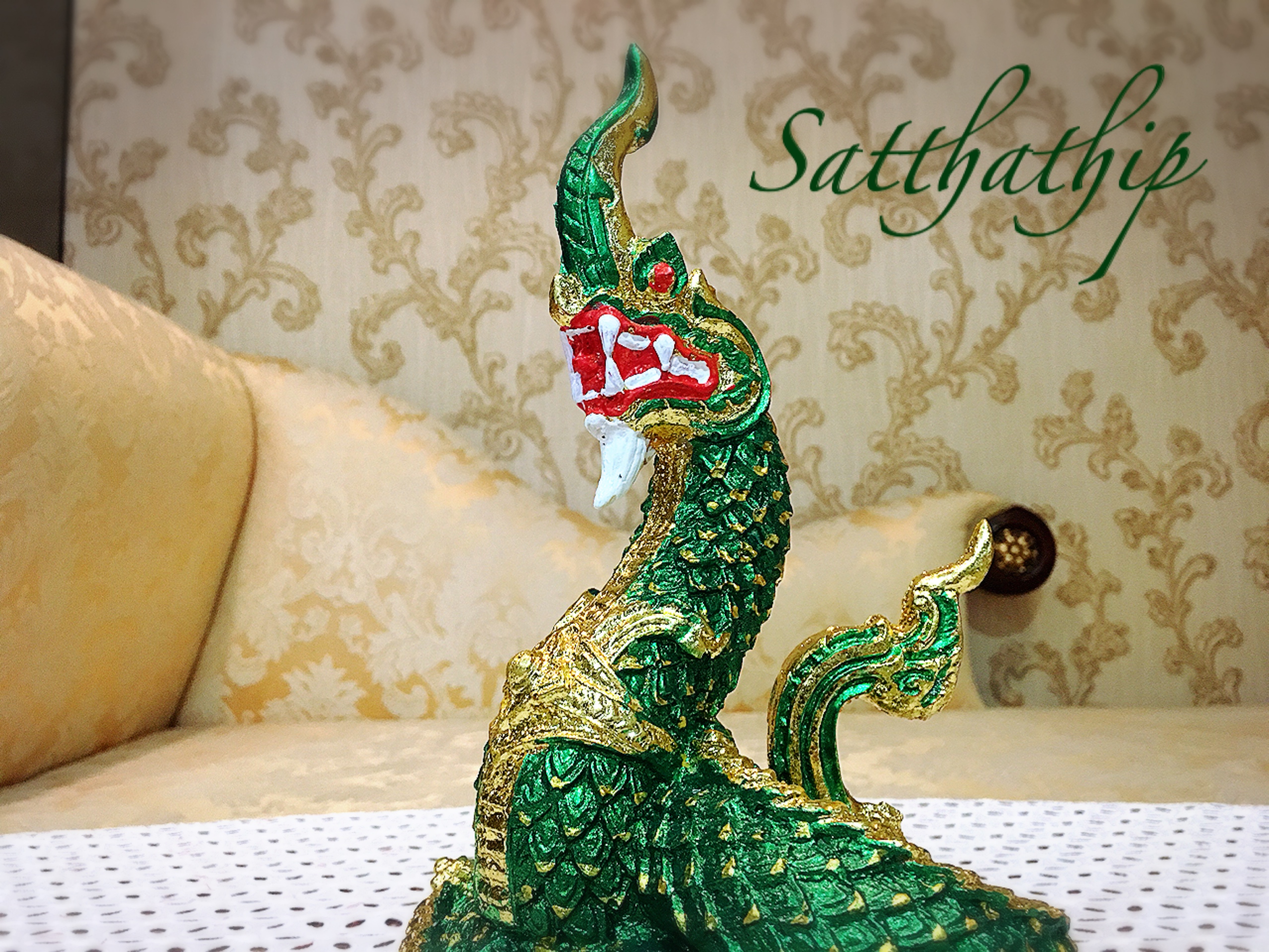 พญานาค (เซรามิก ลงสี) - Nāga