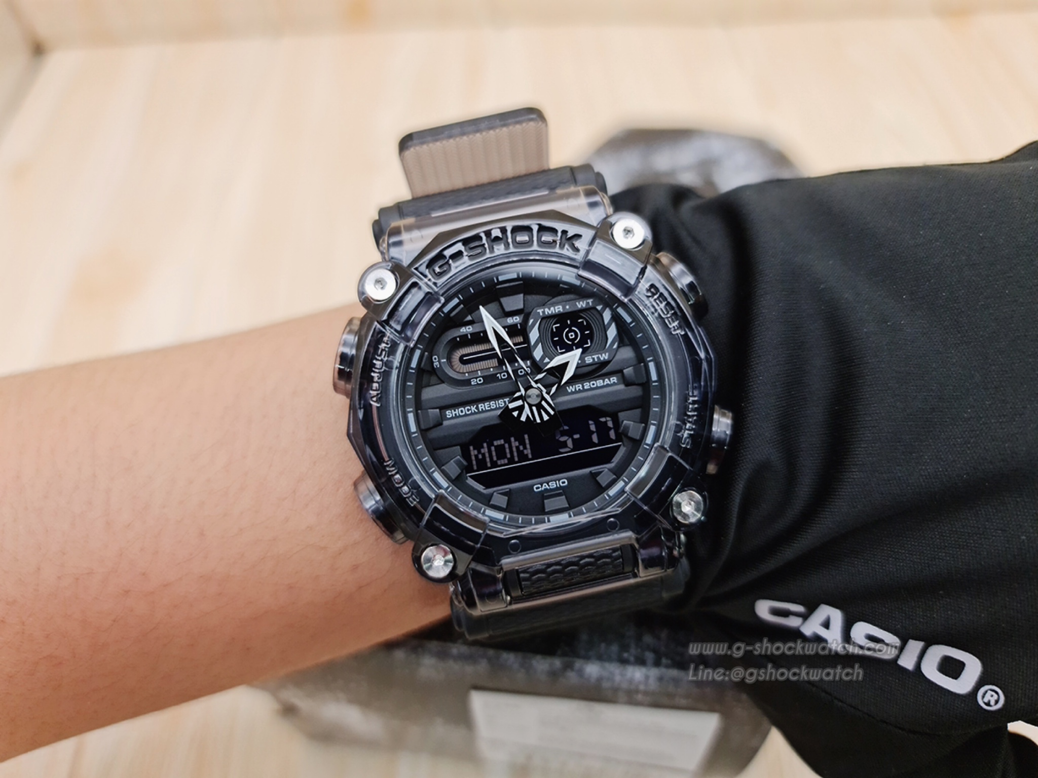 CASIO G-SHOCK นาฬิกาข้อมือ นาฬิกากันน้ำ นาฬิกาของแท้ ประกันศูนย์ CMG 1 ปี รุ่น GA-900SKE-8A