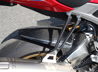บังโคลนหลัง คาร์บอน Magical Racing จาก Japan สำหรับ CBR1000 2017-20