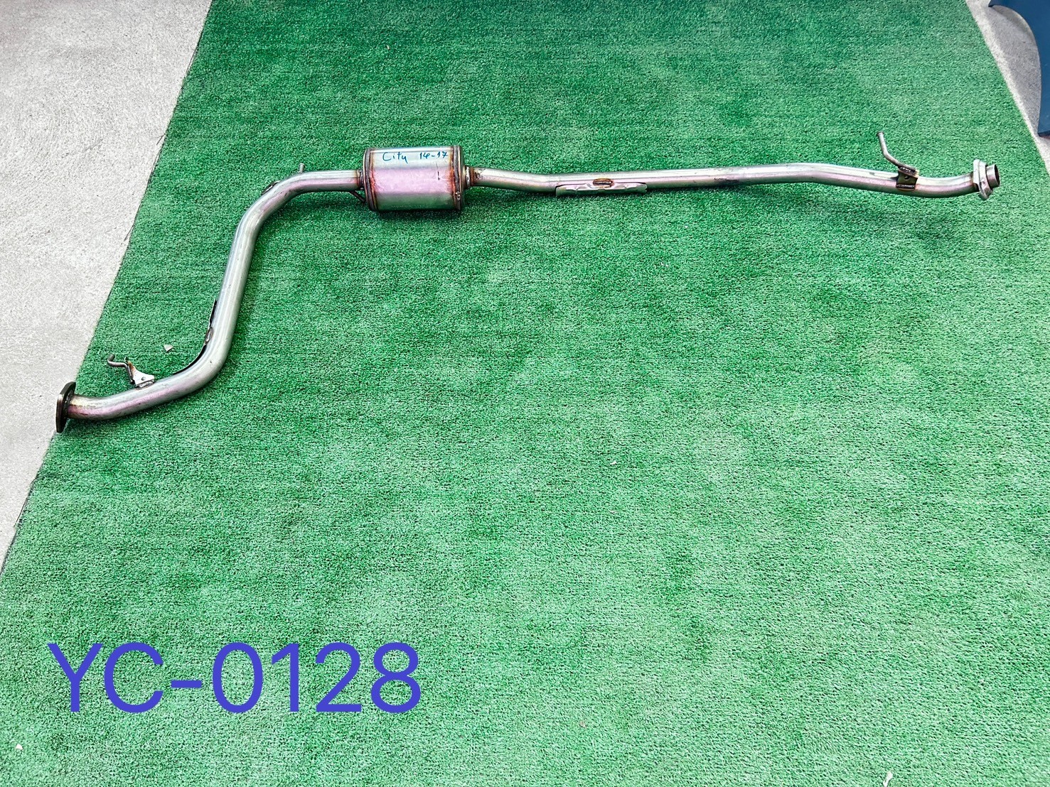 ท่อไอเสียท่อนกลาง Honda City 2014-19 (ใหม่แท้)