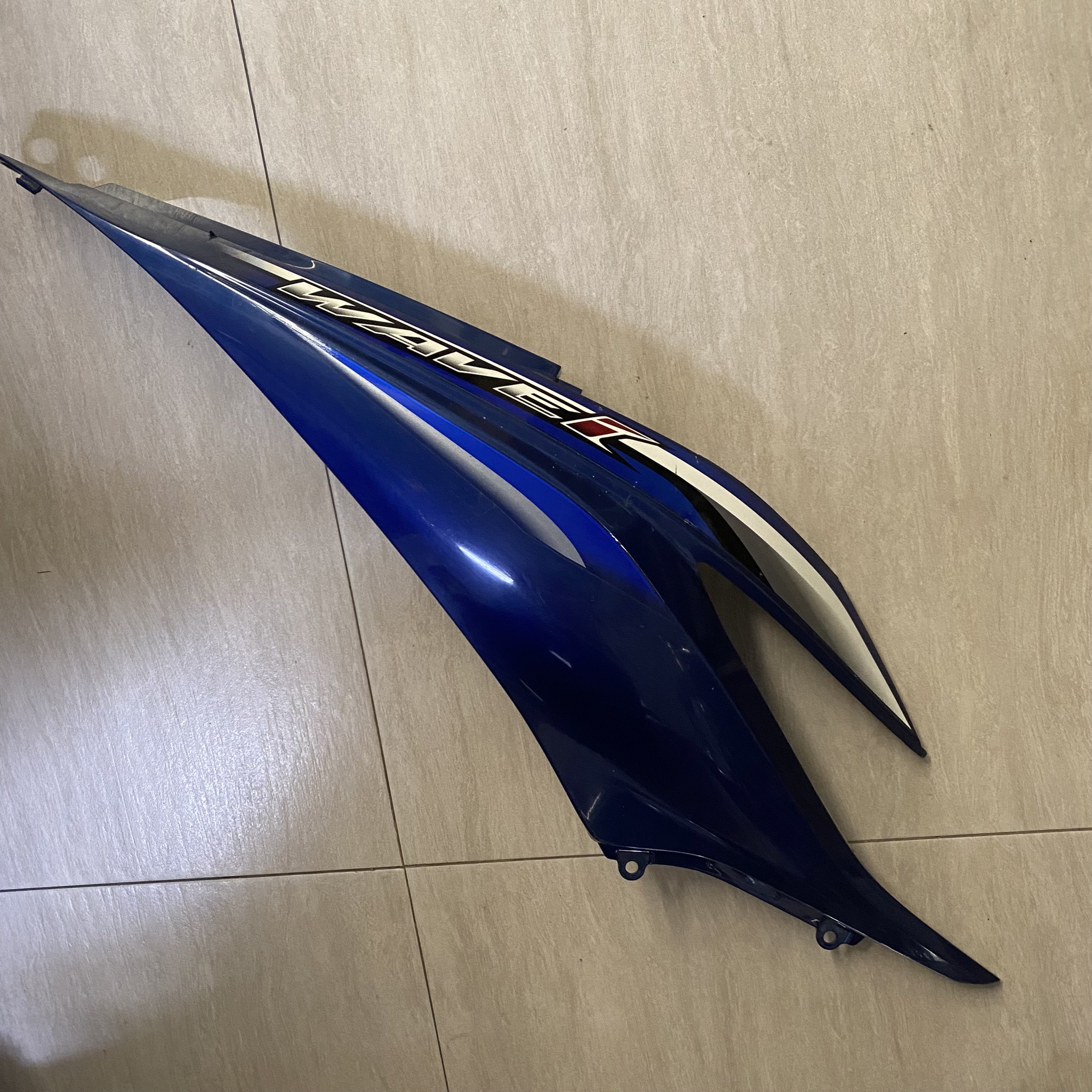 NE4A ♻ อะไหล่เก่า 64410-KWW-640YB ฝาข้างยาวข้างขวาR สำหรับรถสีน้ำเงิน-เทา HONDA WAVE110i 2013 ล้อแม็ก