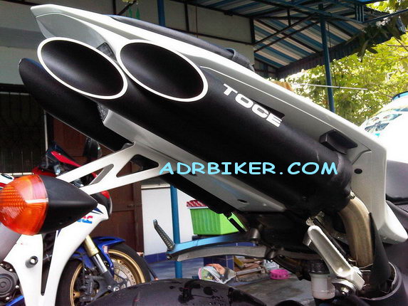 ท่อ TOCE Slip-on สำหรับ R1 ปี 09-14 (For Exhibition only)