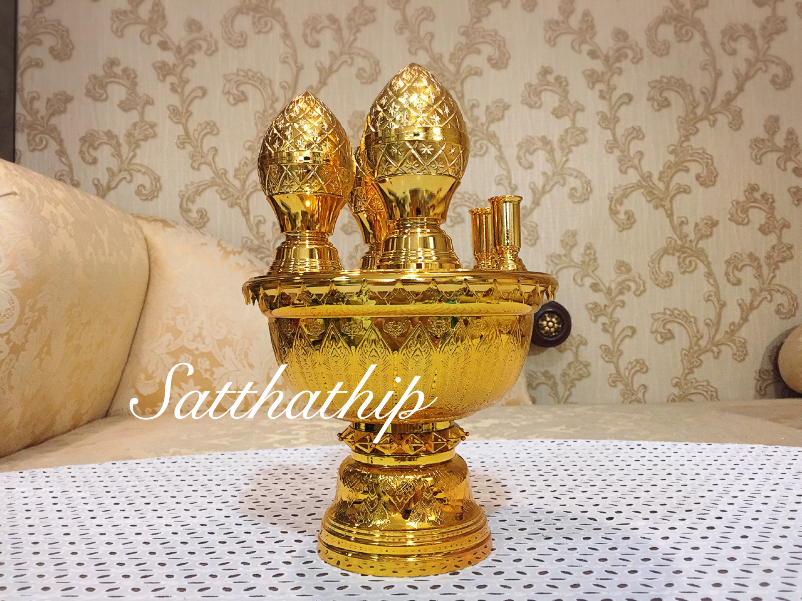 พานเครื่องทองน้อย สำเร็จรูป (พลาสติก)