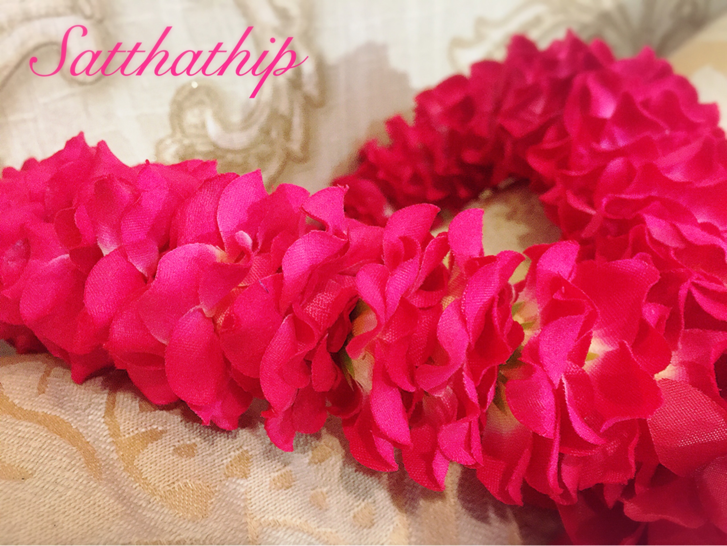 พวงมาลัยผ้า - พวงมาลัยดอกกุหลาบ ประดิษฐ์ - พวงมาลัยถวายศาลพระภูมิ - Fabric garland