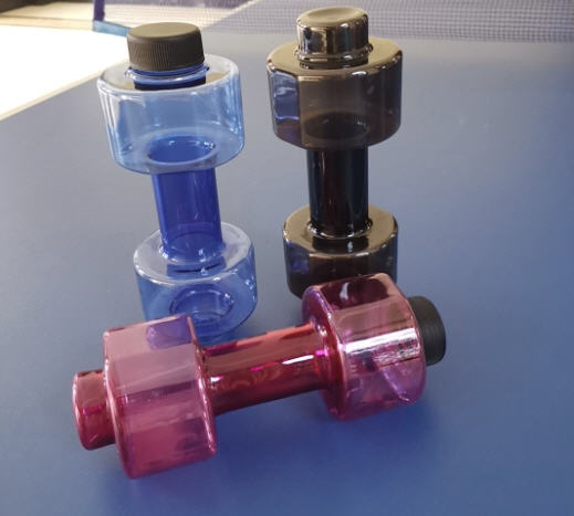 กระบอกน้ำดัมเบล,กระบอกน้ำพลาสติก