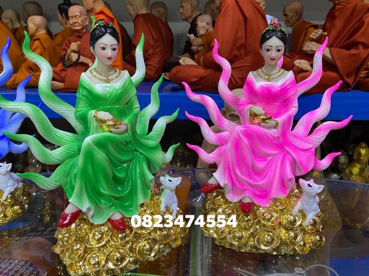 นางพญาจิ้งจอง9หาง สูง12นิ้ว ฐานกว้าง6นิ้ว