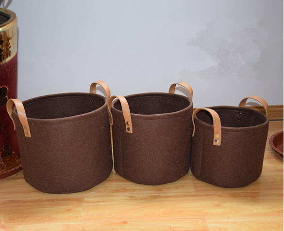 ตะกร้าผ้าสักหลาด