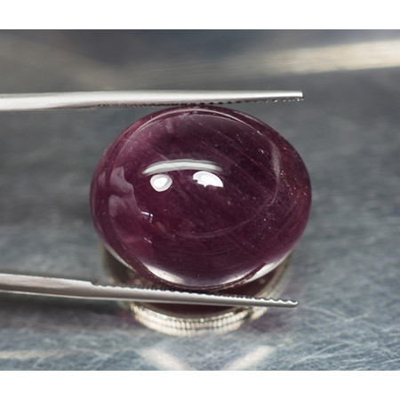 ทับทิมแท้สีแดงเข้ม (Ruby) 38.80 กะรัตขนาดใหญ่สวย