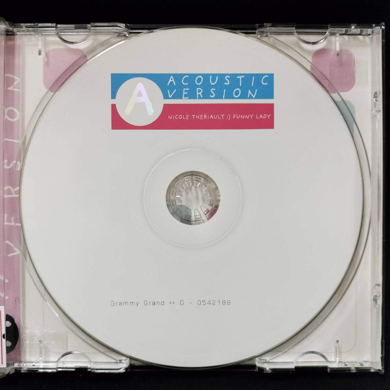 นิโคล เทริโอ – บุษบาหน้าเป็น (Acoustic Version) / ปกในมีจุดเหลือง / แผ่นสวย