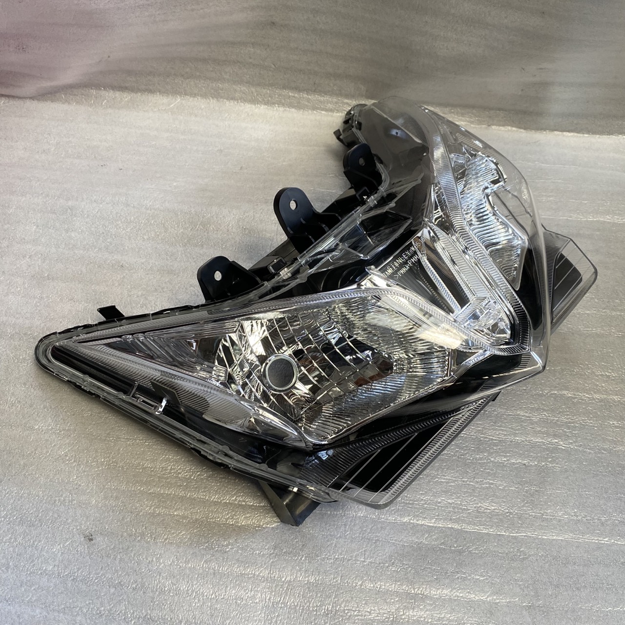 33110-KZR-701 ชุดไฟหน้า CLICK125i 2012-2014 อะไหล่แท้ HONDA