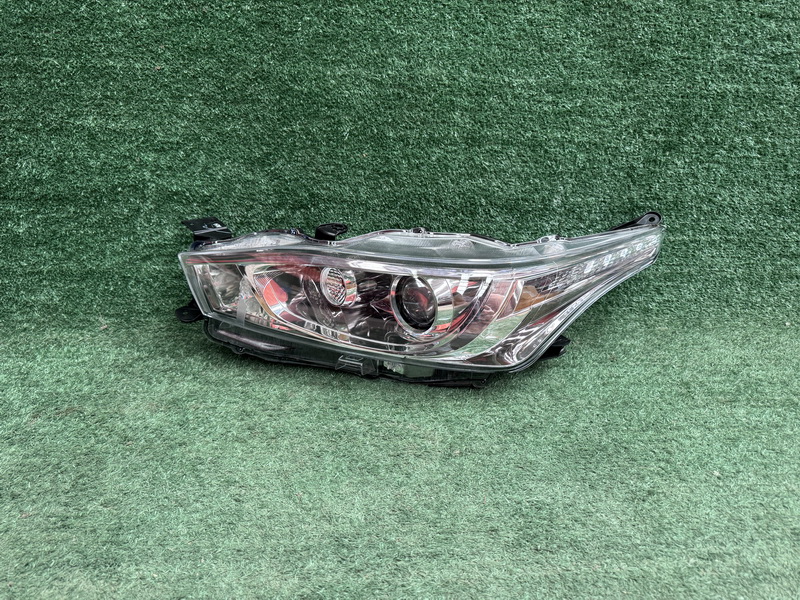 ไฟหน้า L Projector ใหม่ แท้ศูนย์ Toyota Yaris 2014-2016