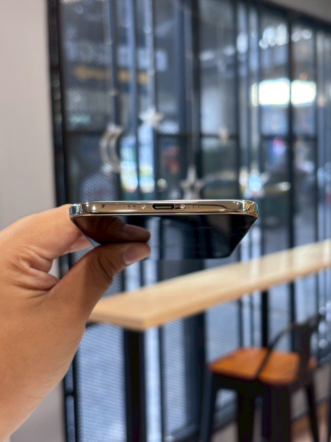 iPhone 17 Air 256GB Light Gold (มือ1)