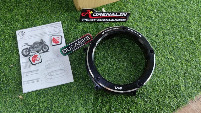 ครอบคลัทช์ Ducabike (Cluth Cover Window) สำหรับ V4 2025+