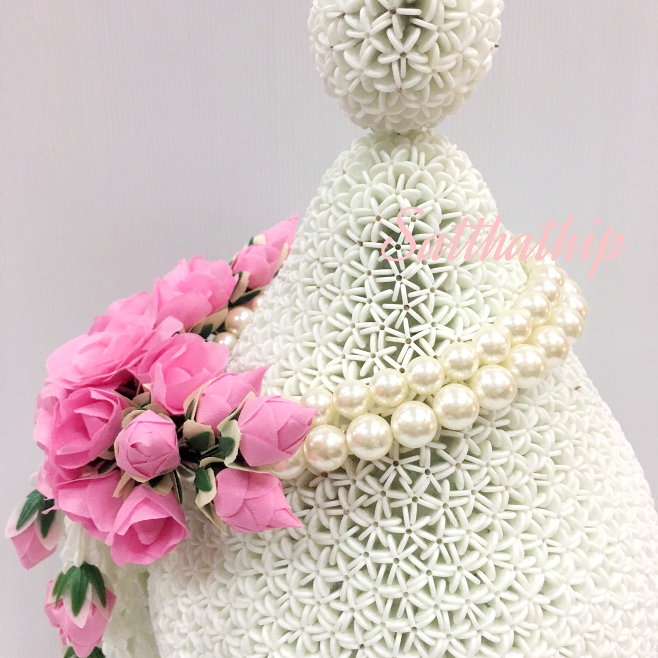 พานพุ่มดอกรักประดิษฐ์ [8"]