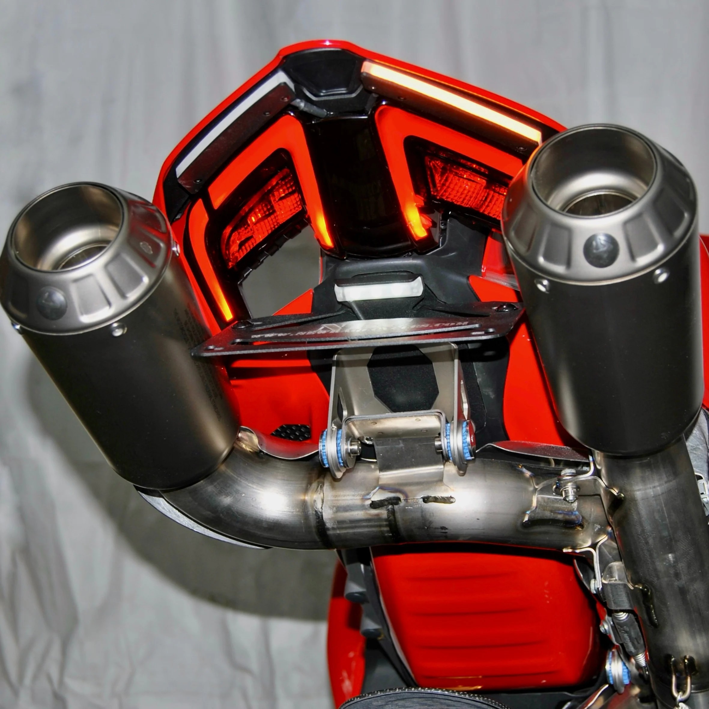 ท้ายสั้น NRC สำหรับ Panigale V4 2025+