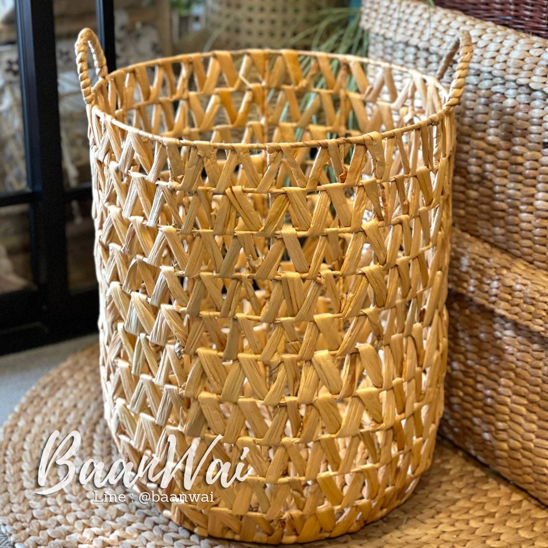ตะกร้า อเนกประสงค์ ผักตบชวาสาน โครงเหล็ก