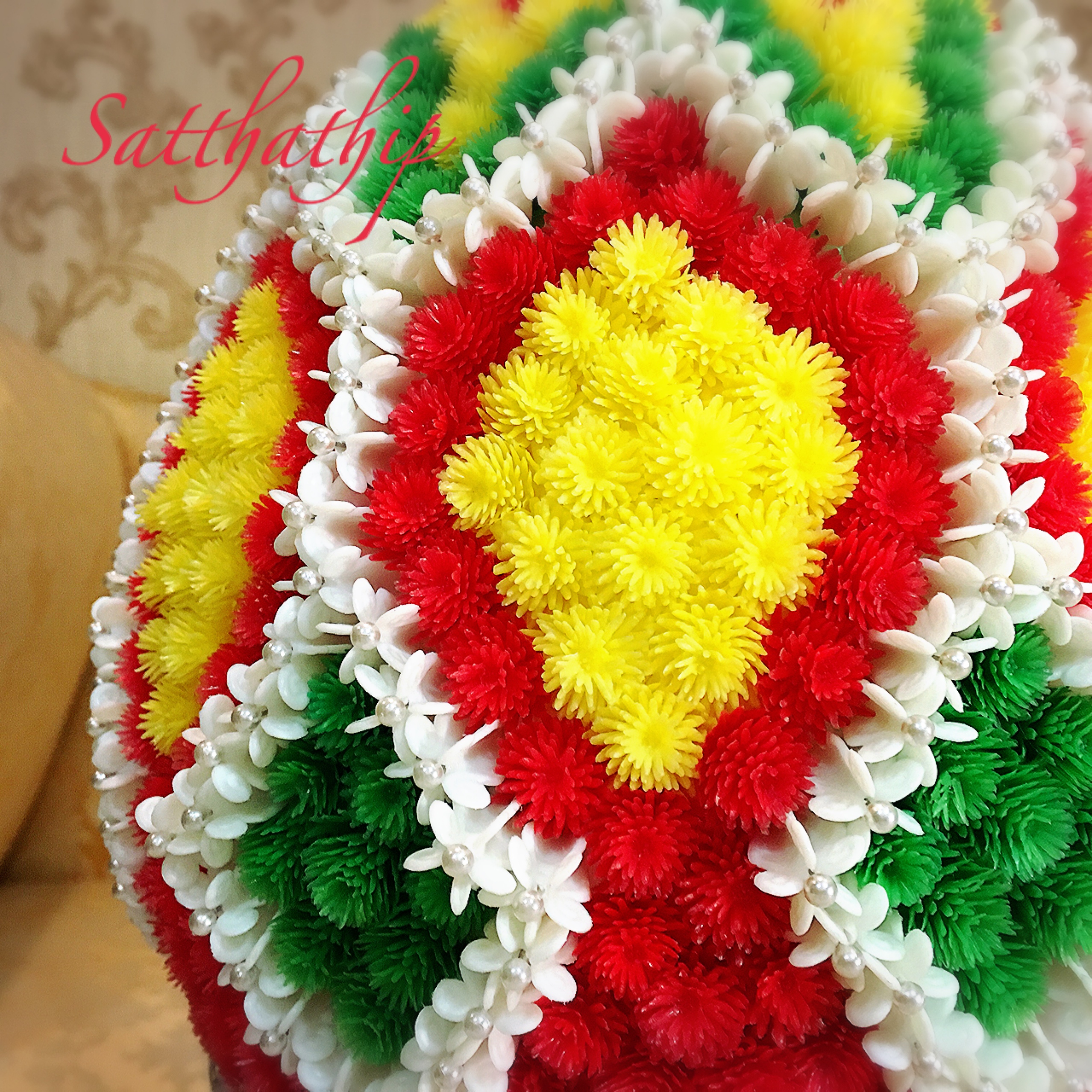 พานพุ่มดอกบานไม่รู้โรย พลาสติก - Panpum/Altar offerings