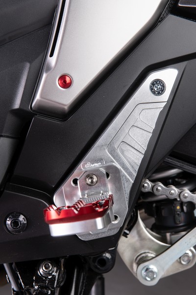 Lightech พักเท้า สำหรับ X-ADV 750 2021+