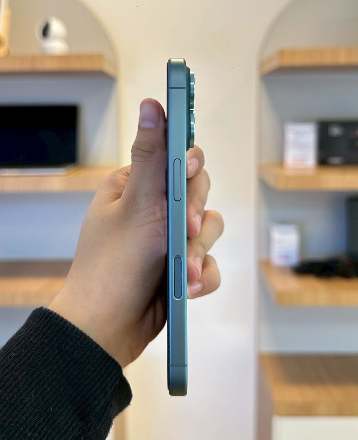 iPhone 16 Plus 128GB Teal