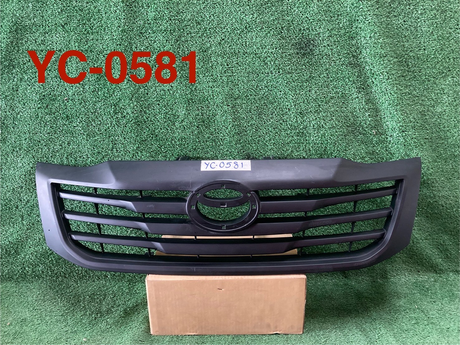 หน้ากระจัง Toyota Vigo 2012-2015 TW มือสอง