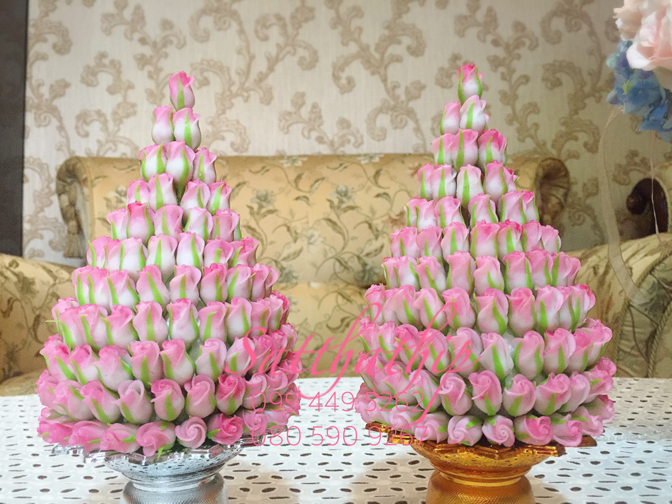 พานพุ่มดอกกุหลาบ ประดิษฐ์จากดิน [4 นิ้ว 1,590 บาท/คู่]