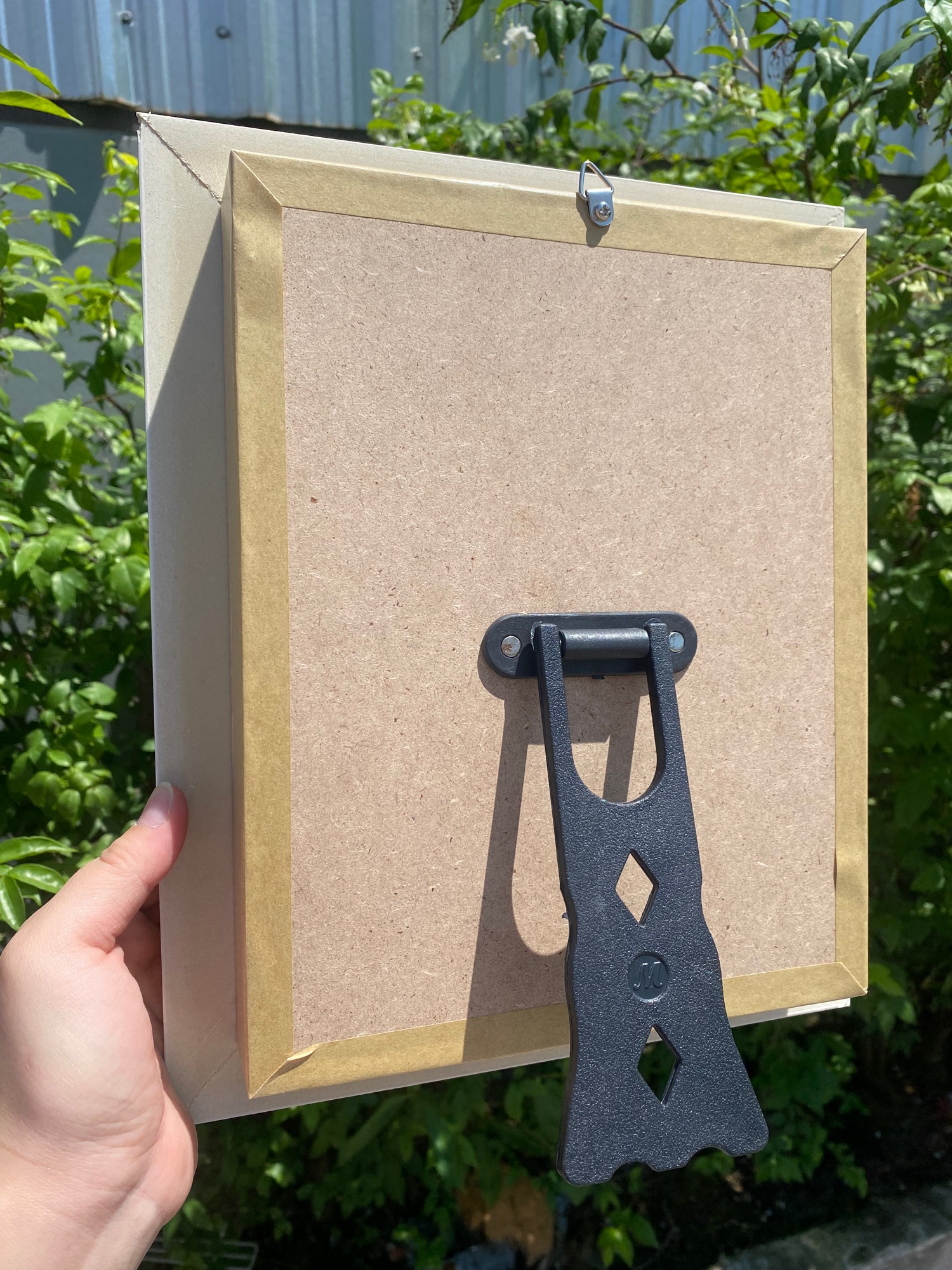 ท้าวเวสสุวรรณ พร้อมกรอบ กว้าง10นิ้ว สูง12นิ้ว สำหรับเเขวนเเละตั้งโต๊ะ